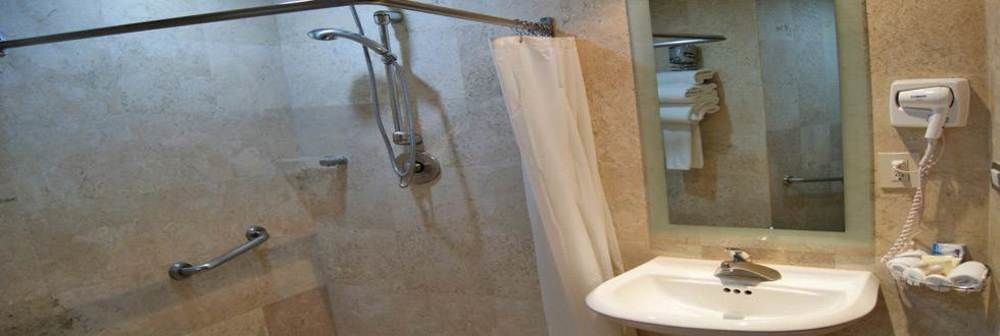 Hotel Mercury Inn Querétaro Zewnętrze zdjęcie