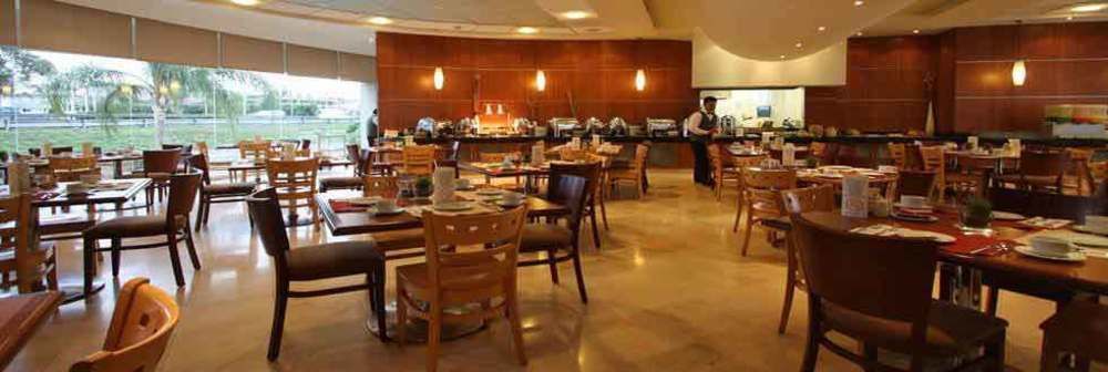 Hotel Mercury Inn Querétaro Zewnętrze zdjęcie