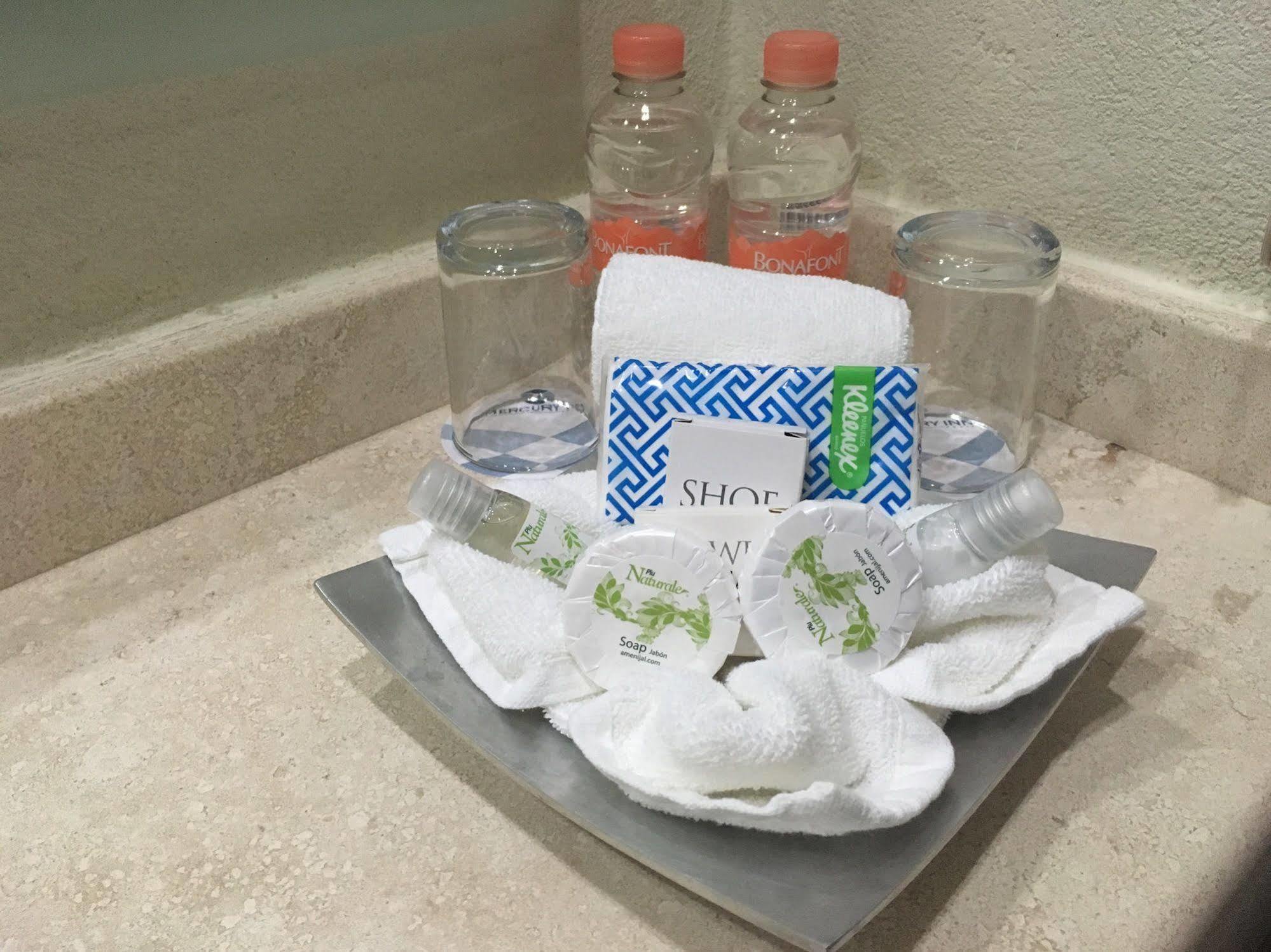 Hotel Mercury Inn Querétaro Zewnętrze zdjęcie