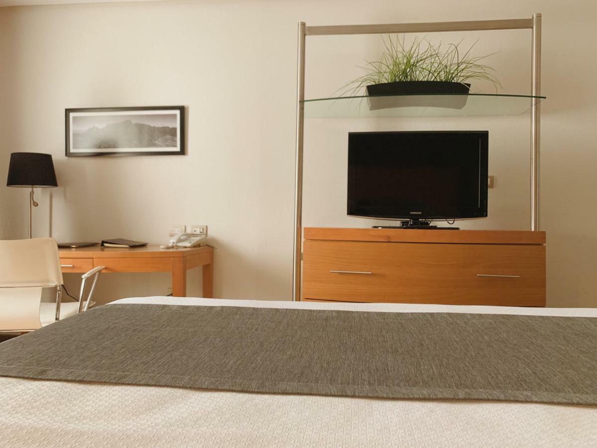 Hotel Mercury Inn Querétaro Zewnętrze zdjęcie