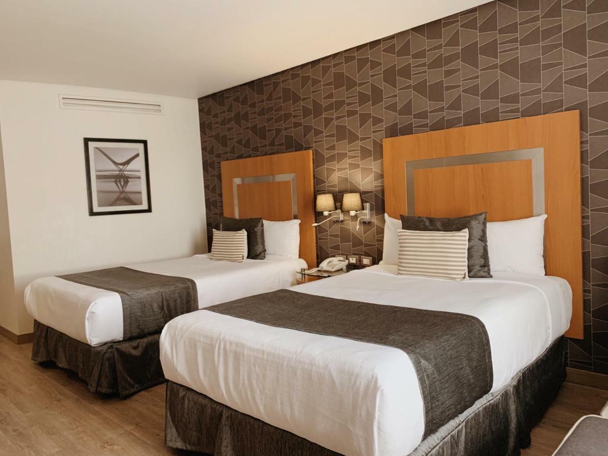 Hotel Mercury Inn Querétaro Zewnętrze zdjęcie